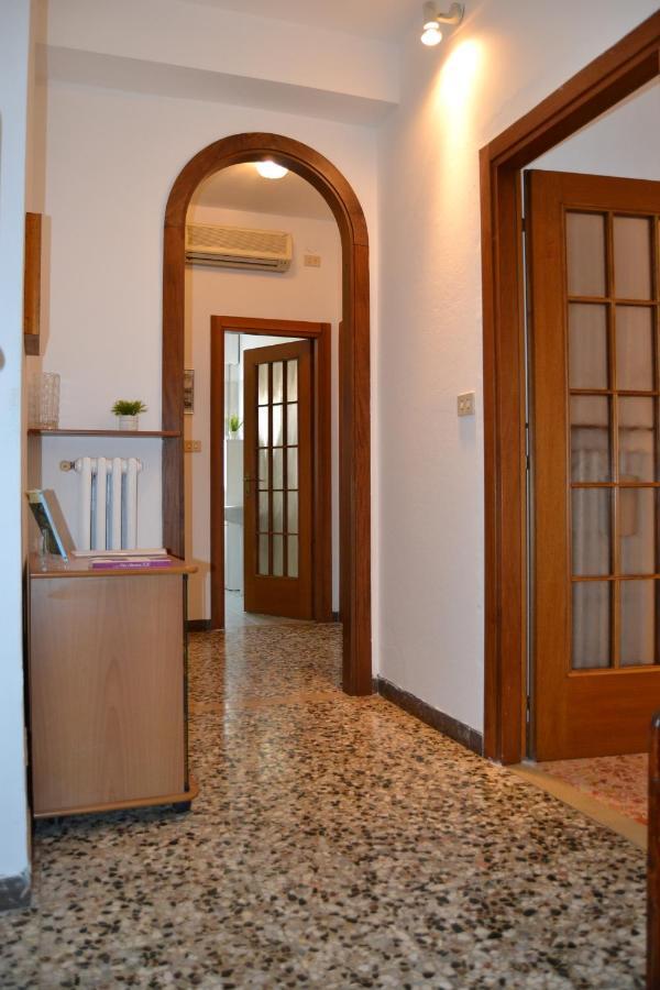Da Fabio E Francesca - Holiday Apartment Verona Luaran gambar